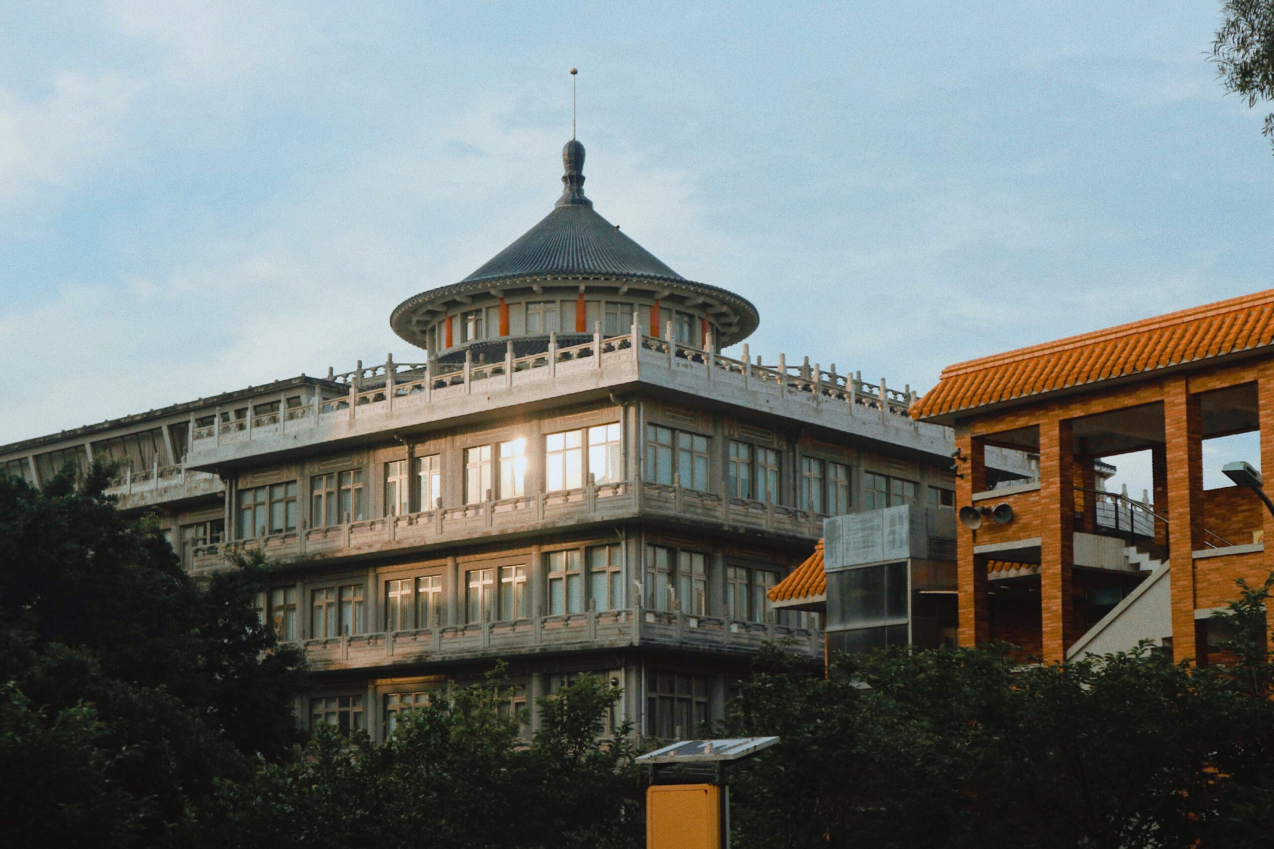 Image gallery marquee